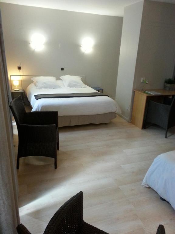Hotel Du Lion D'Or Marmande Phòng bức ảnh