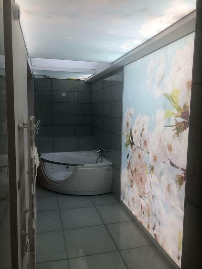 Hotel Du Lion D'Or Marmande Ngoại thất bức ảnh